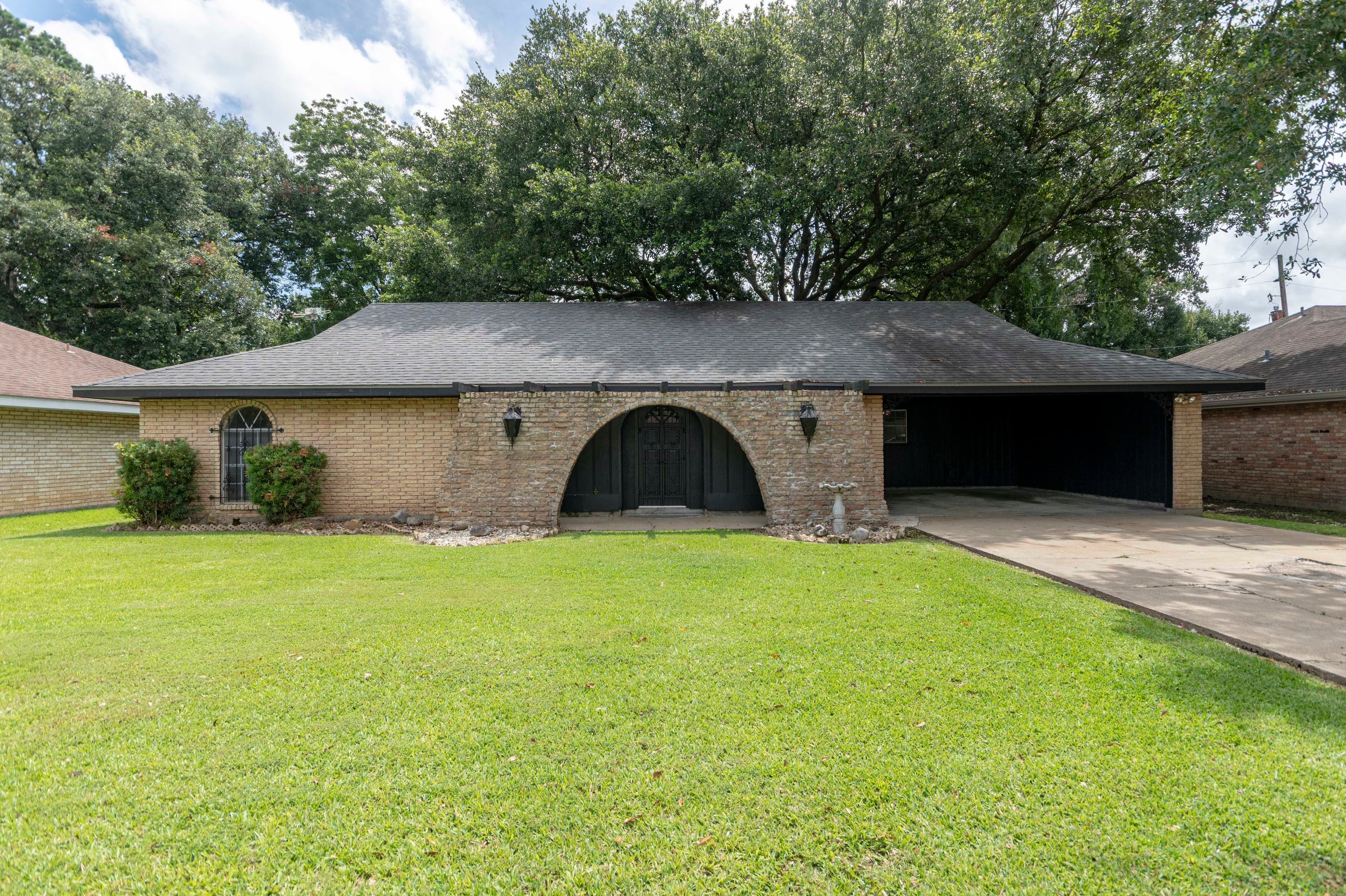 112 Beta Dr